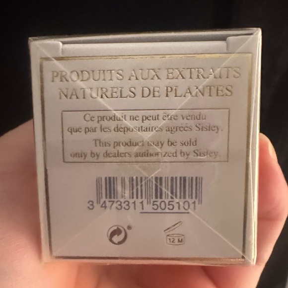 Sisley-Paris L'Intégral Anti-Age Serum/Anti-Dark Spot for face. White Serum. NIB - Picture 12 of 15